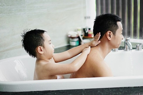 พ่อเลี้ยงเดี่ยวกับลูกชาย