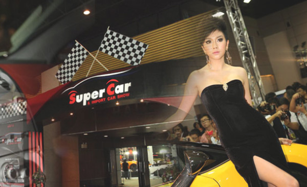 Super Car & Import Car Show