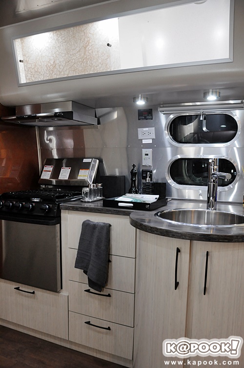 Airstream Internationnal Serenuty 27FB 40