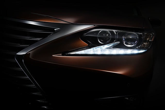 Lexus ES 2016