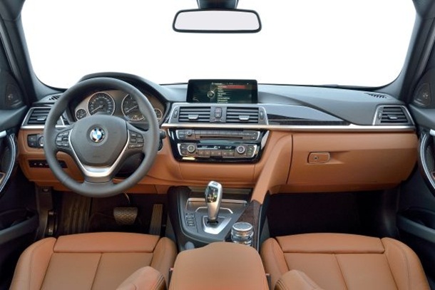 BMW Series 3 2016