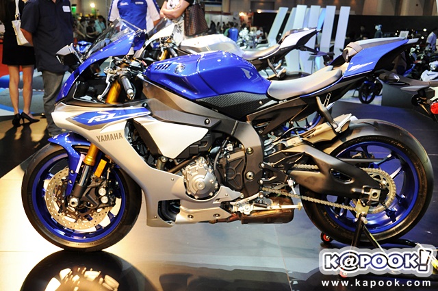 Yamaha R1 2015