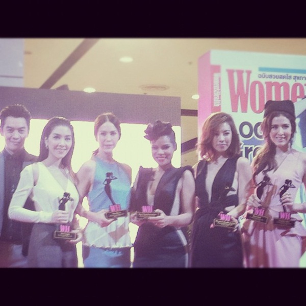 เริ่ดอ่ะ! โอปอล์ แหวกอกโชว์ ร่วมงาน Women\'s Health Awards 2012