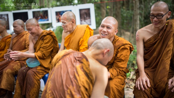 อิ่มเอมใจ...ภาพรอยยิ้มแห่งความสุข ในงานสรงน้ำพระ วัดป่าสุคะโต