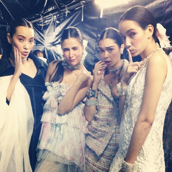 หรูเริ่ด! ประมวลภาพ ดารา-นางแบบ ร่วมงานแฟชั่นโชว์ Chanel Cruise 