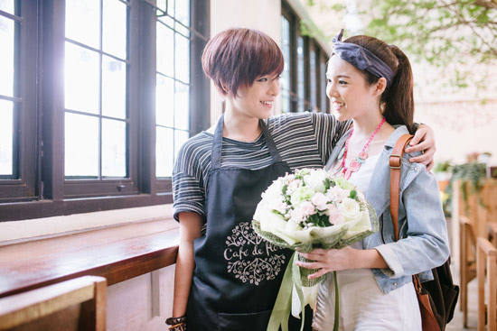 พาเคลิ้ม หญิงรักหญิง MV มีสิทธิ์เจ็บถึงเมื่อไหร่ ฟินกับ เฟย์ ฟาง แก้ว
